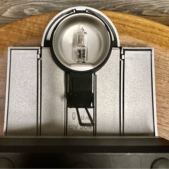 Adjustable (2x) & Extendable (3x) Table/Desk/Bed Reading Light - Picture 7 of 12